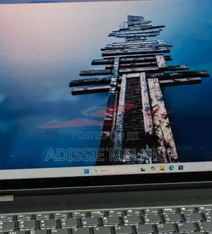 New Laptop Lenovo Yoga 7i 16GB Intel Core I7 SSD 1T