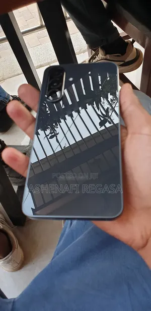 Photo - Samsung Galaxy A36 256 GB Black