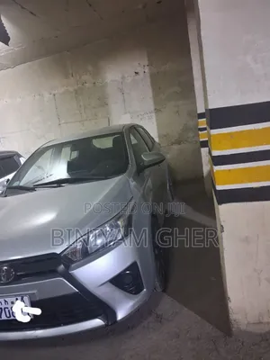 Toyota Yaris 2017 Silver