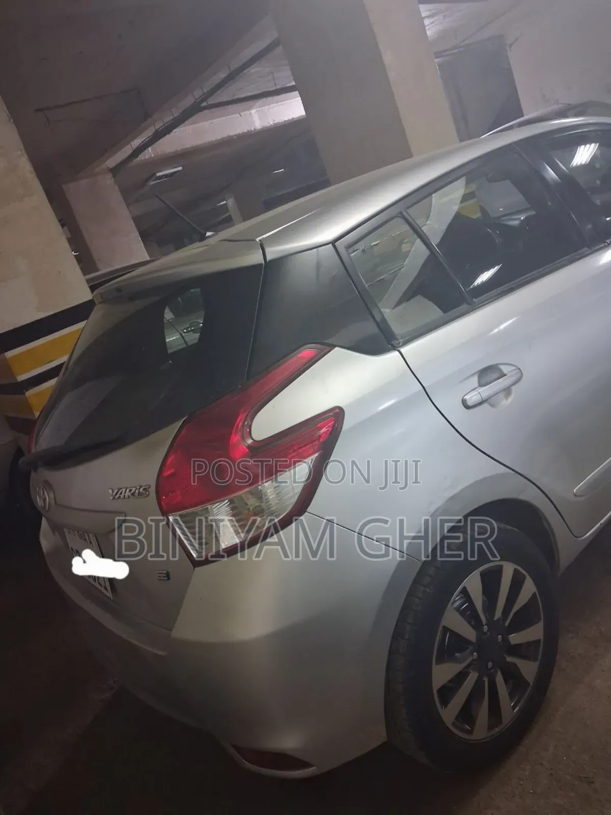 Toyota Yaris 2017 Silver