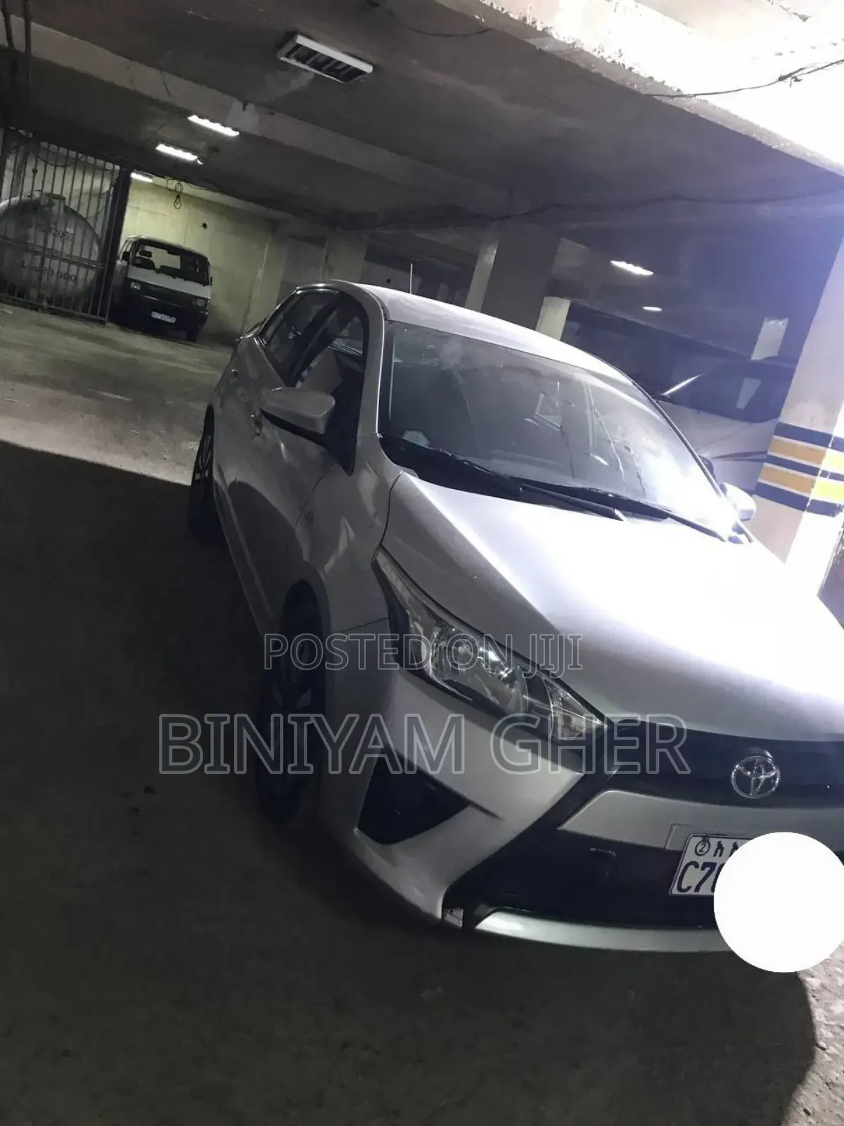 Toyota Yaris 2017 Silver