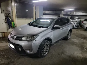 Photo - Toyota RAV4 LE 4dr SUV (2.5L 4cyl 6A) 2015 Silver