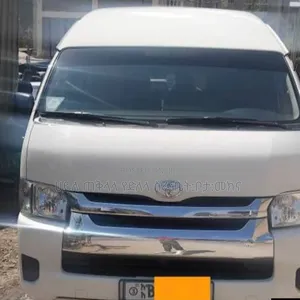 Photo - Toyota HiAce 2021 White