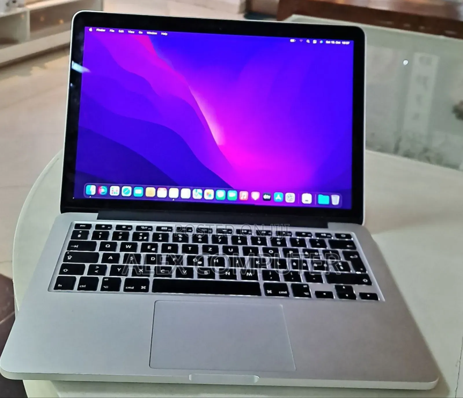 New Laptop Apple MacBook 2015 8GB Intel Core I5 SSD 256GB