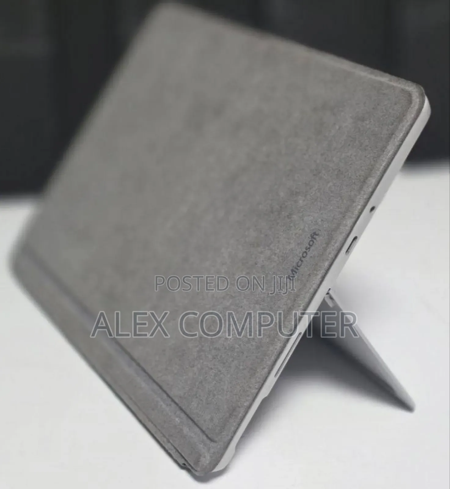 New Laptop Microsoft Surface Go 2 8GB Intel Pentium SSD 128GB