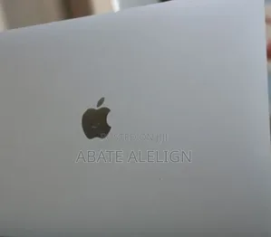 New Laptop Apple MacBook Pro 2022 M2 8GB Apple M2 SSD 256GB