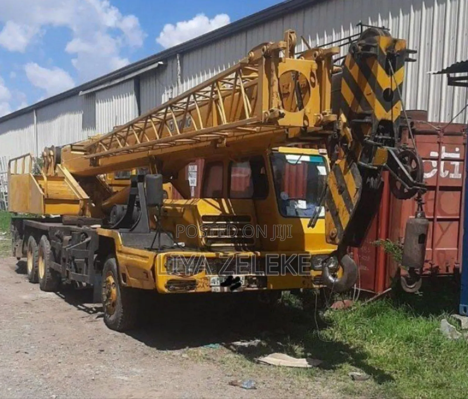 ክሬን እናከራያለን/ ኮንተቴነር እንሸጣለን እንገዛለን አግኙን