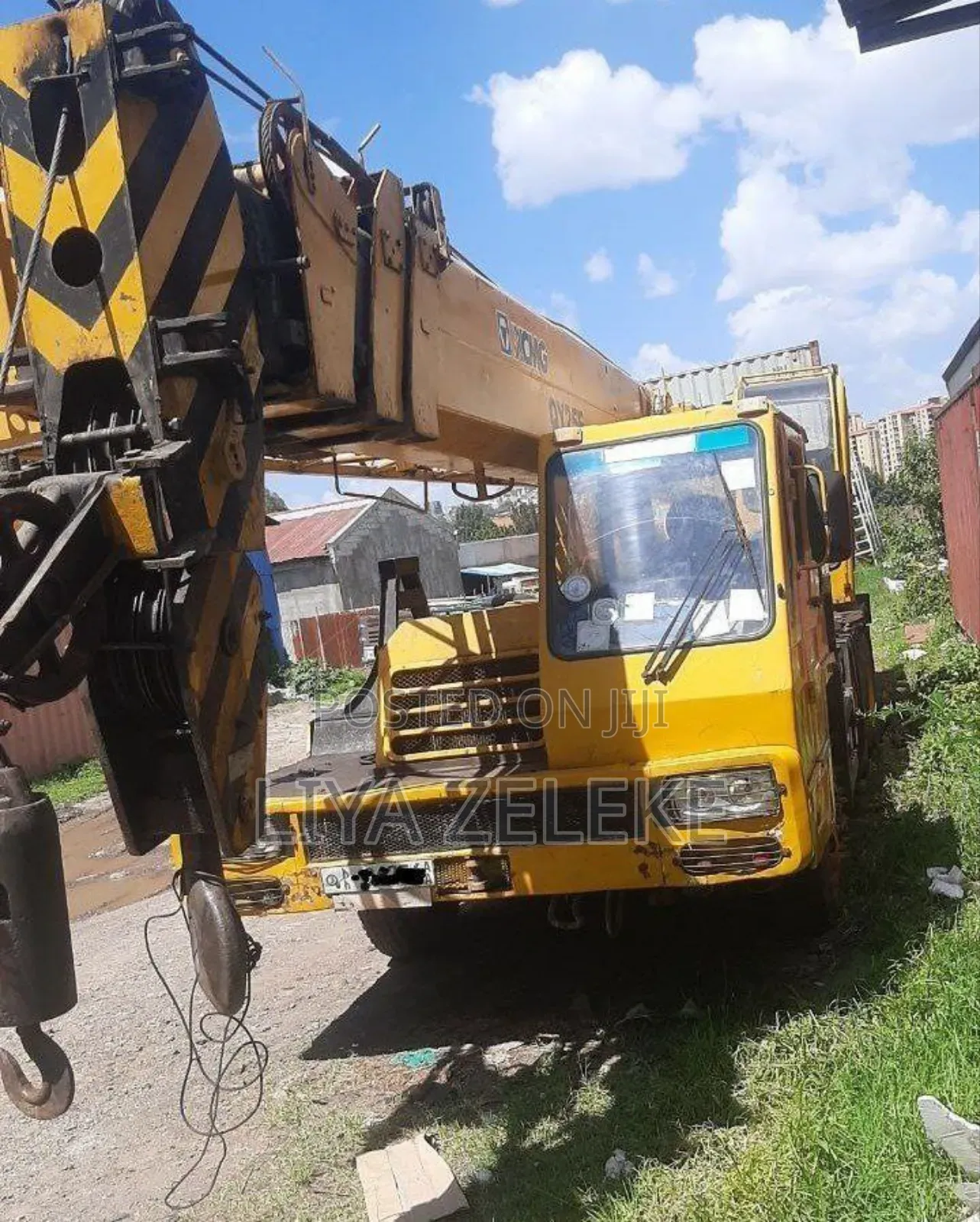 ክሬን እናከራያለን/ ኮንተቴነር እንሸጣለን እንገዛለን አግኙን