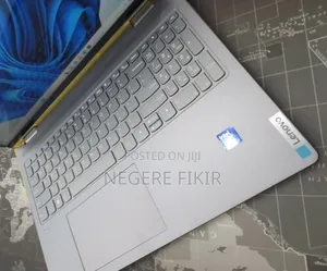 New Laptop Lenovo Yoga 7i 16GB Intel Core Ultra 7 SSD 1T