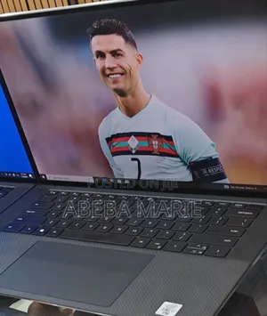 Photo - New Laptop Dell Latitude 5550 16GB Intel Core I7 SSD 512GB