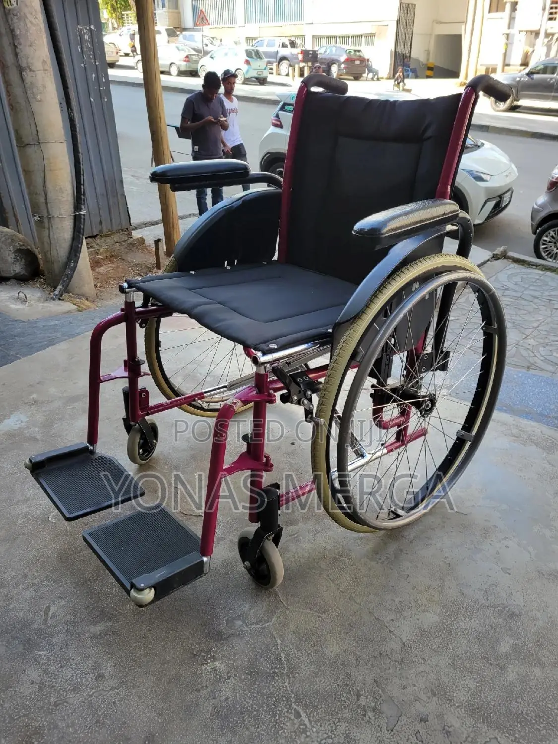 Wheelchair/Wheelchair in 18" Seat and Quick Release Axles, Red Frame