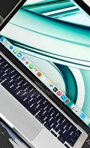 New Laptop Apple MacBook Pro 2023 M2 8GB Apple M2 SSD 256GB