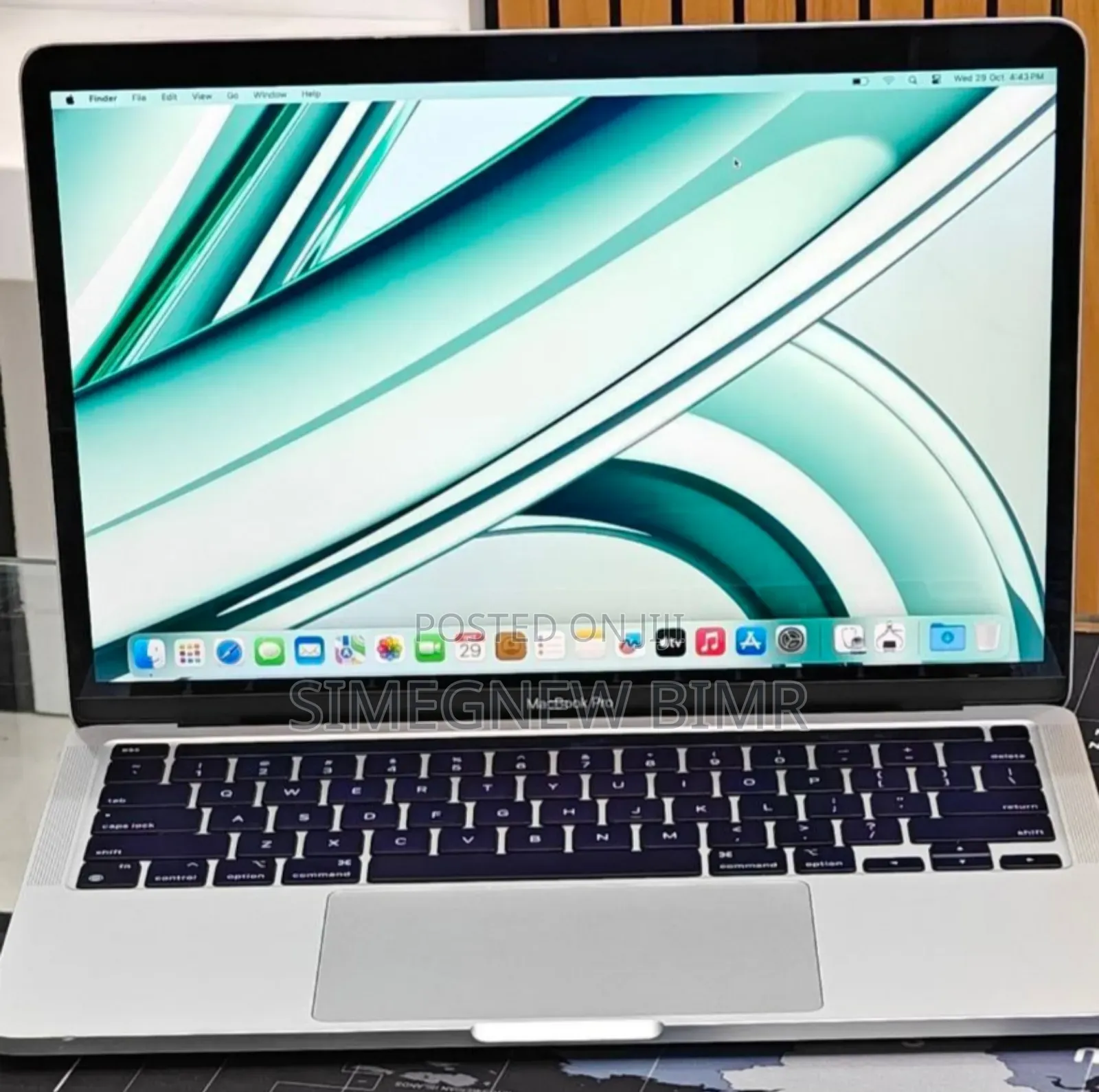 New Laptop Apple MacBook Pro 2023 M2 8GB Apple M2 SSD 256GB