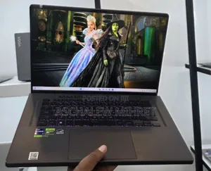 Photo - New Laptop Asus ROG Zephyrus G16 16GB Intel Core I9 SSD 1T