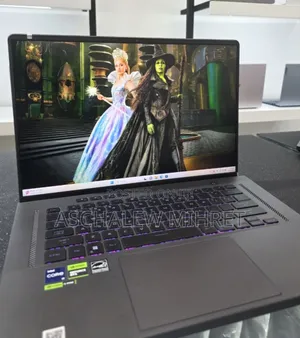 New Laptop Asus ROG Zephyrus G16 16GB Intel Core I9 SSD 1T