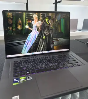 New Laptop Asus ROG Zephyrus G16 16GB Intel Core I9 SSD 1T