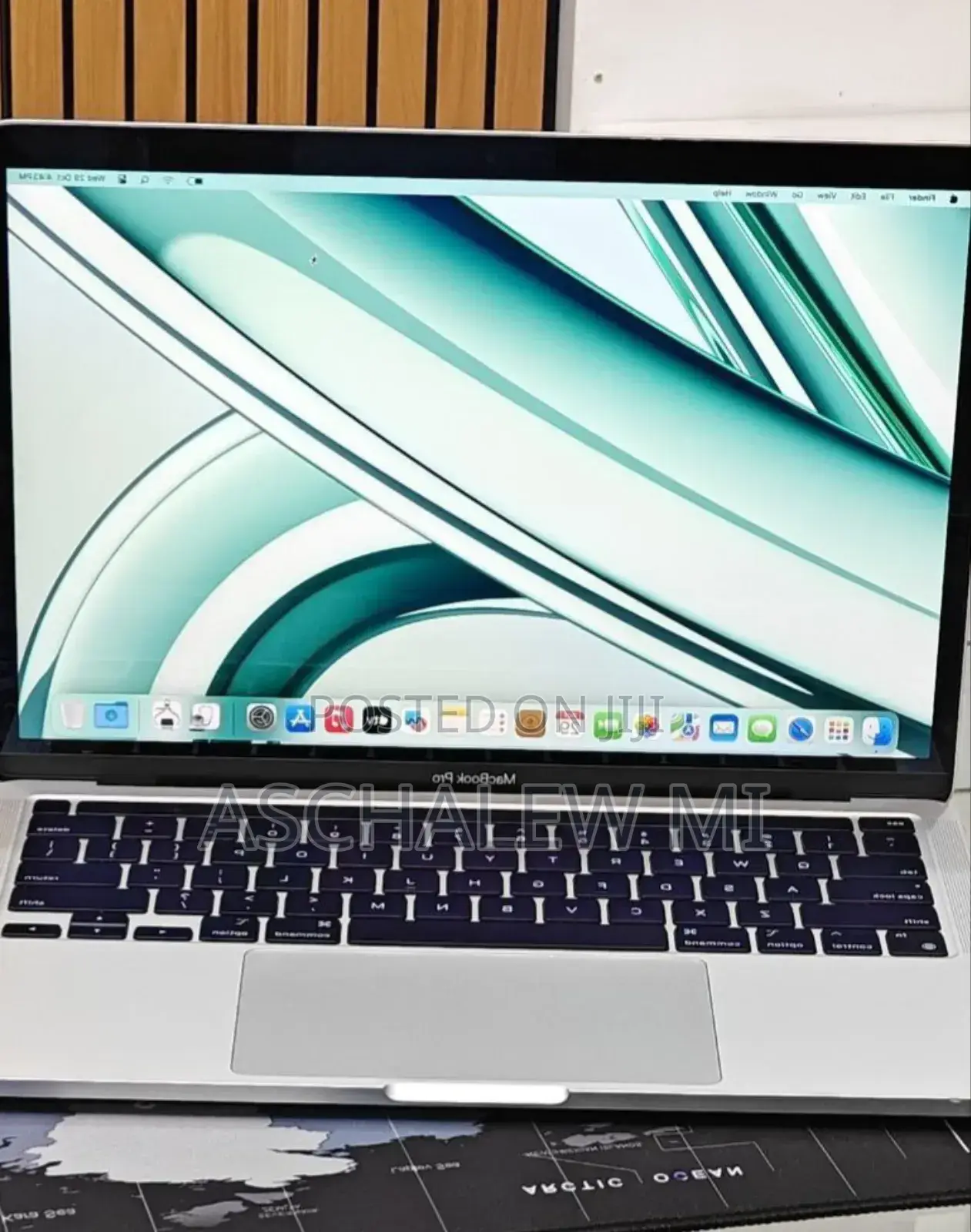 New Laptop Apple MacBook Pro 2022 M2 8GB Apple M2 SSD 256GB