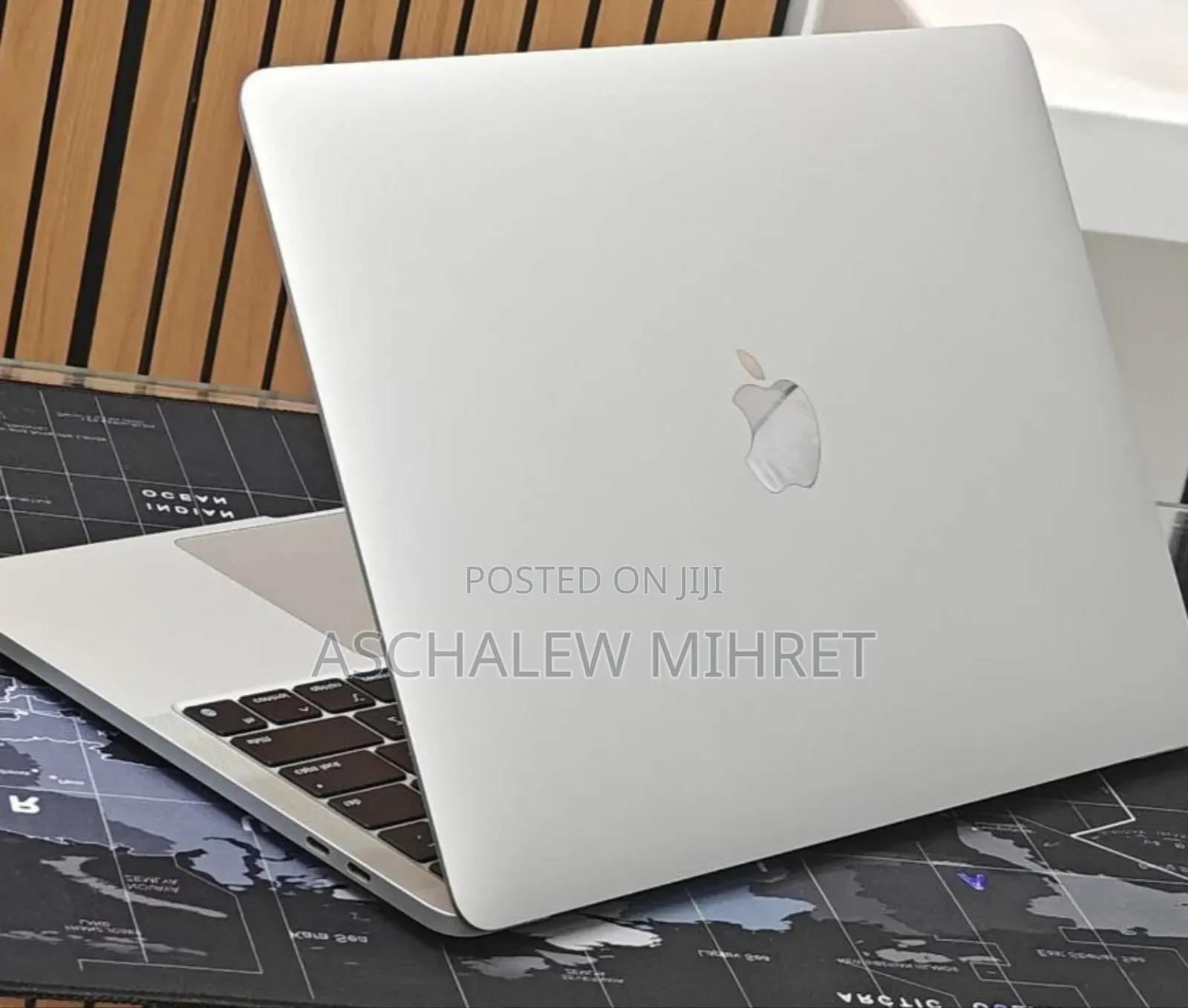 New Laptop Apple MacBook Pro 2022 M2 8GB Apple M2 SSD 256GB