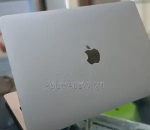 New Laptop Apple MacBook Pro 2022 M2 8GB Apple M2 SSD 256GB
