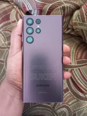 Photo - Samsung Galaxy S22 Ultra 128 GB Bronze