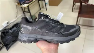 Photo - Columbia Gore-Tex Original Sneakers_experience Comfort