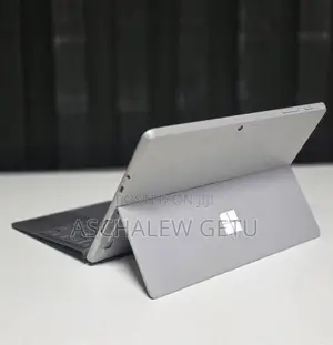 New Laptop Microsoft Surface 8GB Intel Pentium SSD 128GB