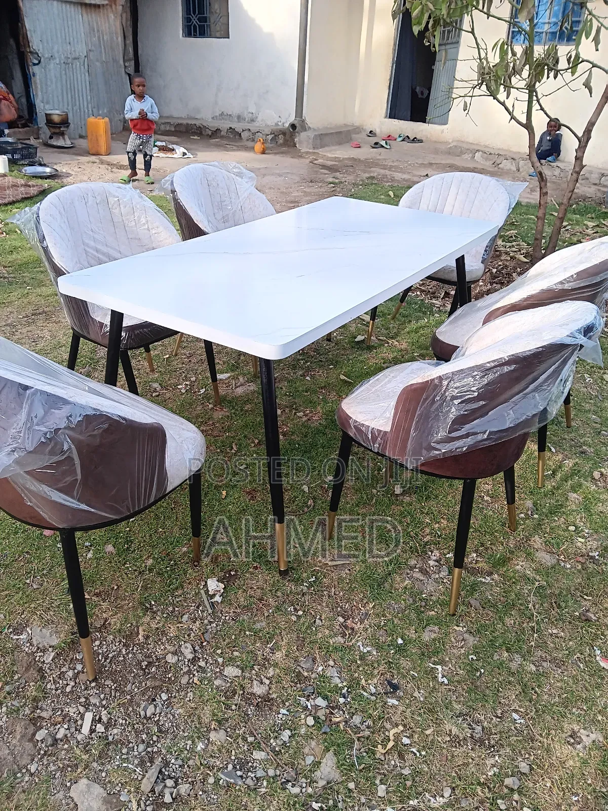 Dinning Tables And Chairs