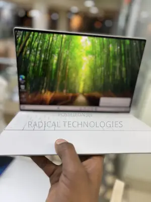 New Laptop Dell XPS 15 32GB Intel Core I7 SSD 512GB