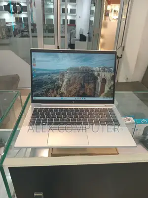 New Laptop HP EliteBook 840 G7 16GB Intel Core I5 SSD 512GB