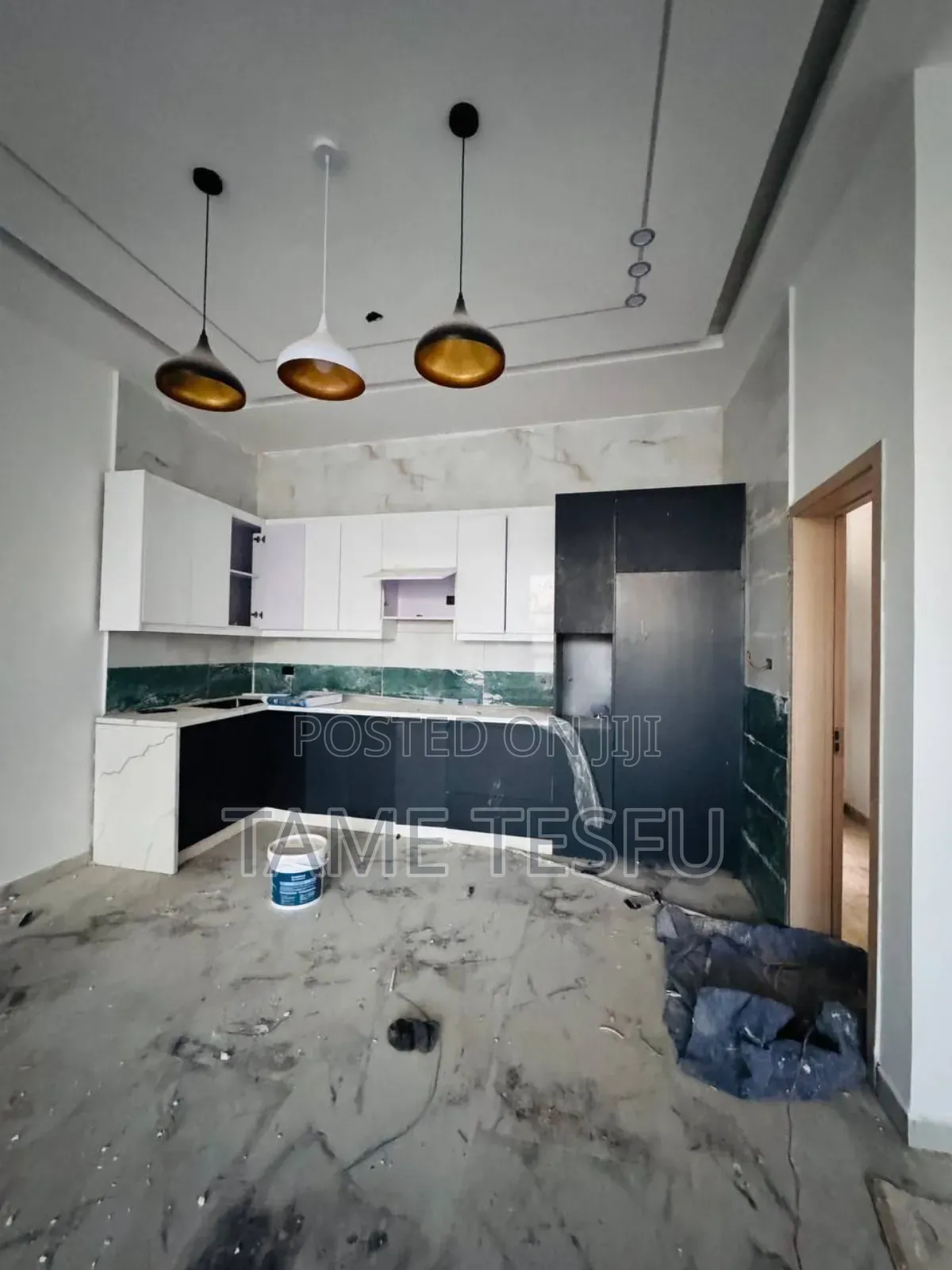 Furnished 6bdrm House in ወሰን, Bole for sale