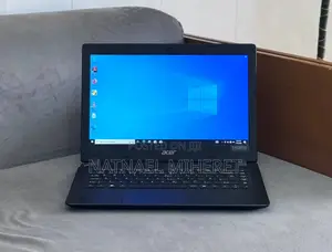 Laptop Acer Aspire 1 8GB AMD A6 HDD+SSD 640GB