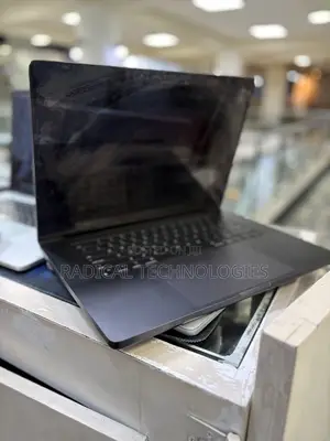 New Apple MacBook Pro 2023 M3 14-Inch 16GB Intel Core I9 SSD 512GB