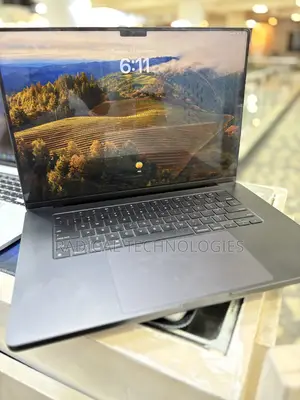 New Apple MacBook Pro 2023 M3 14-Inch 16GB Intel Core I9 SSD 512GB