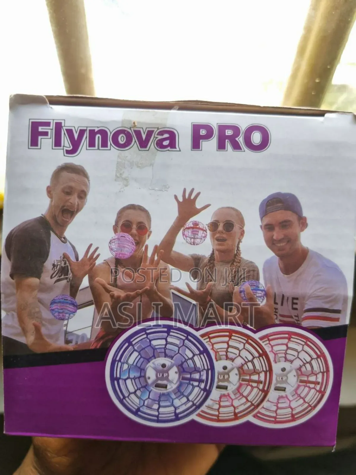 Flynova Pro, a Type of Hand-Operated, Spherical Flying Toy