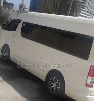 Photo - Toyota HiAce 2021 White