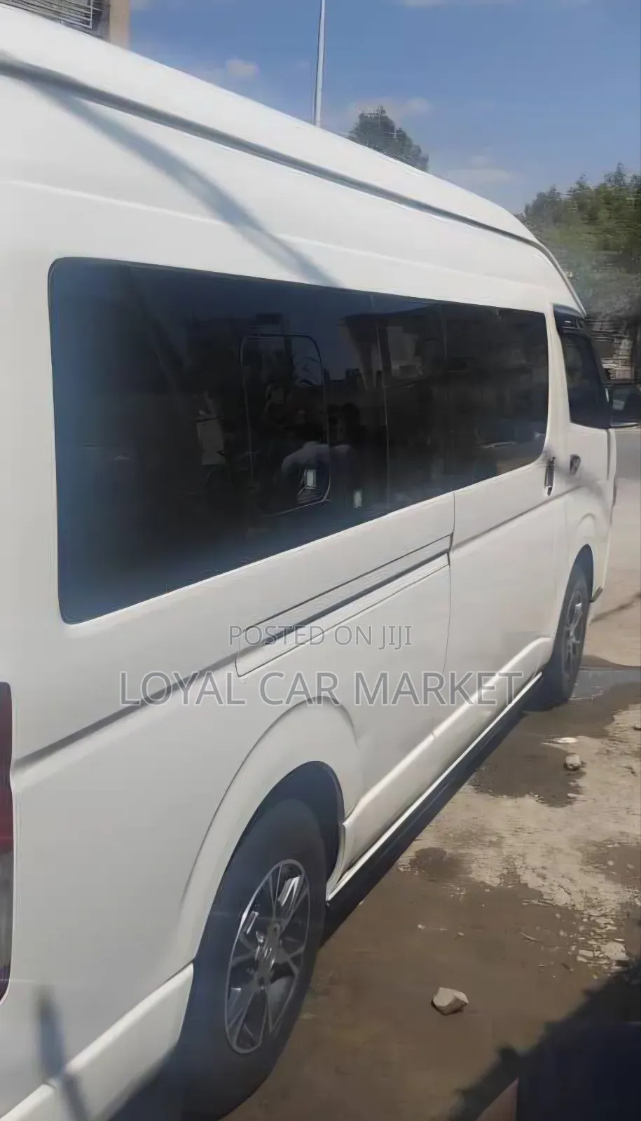 Toyota HiAce 2021 White