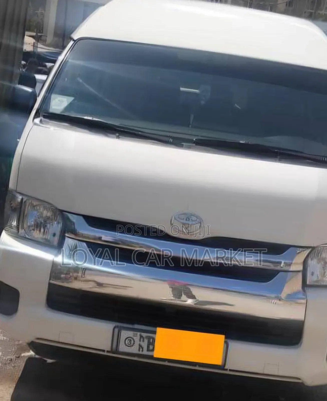 Toyota HiAce 2021 White