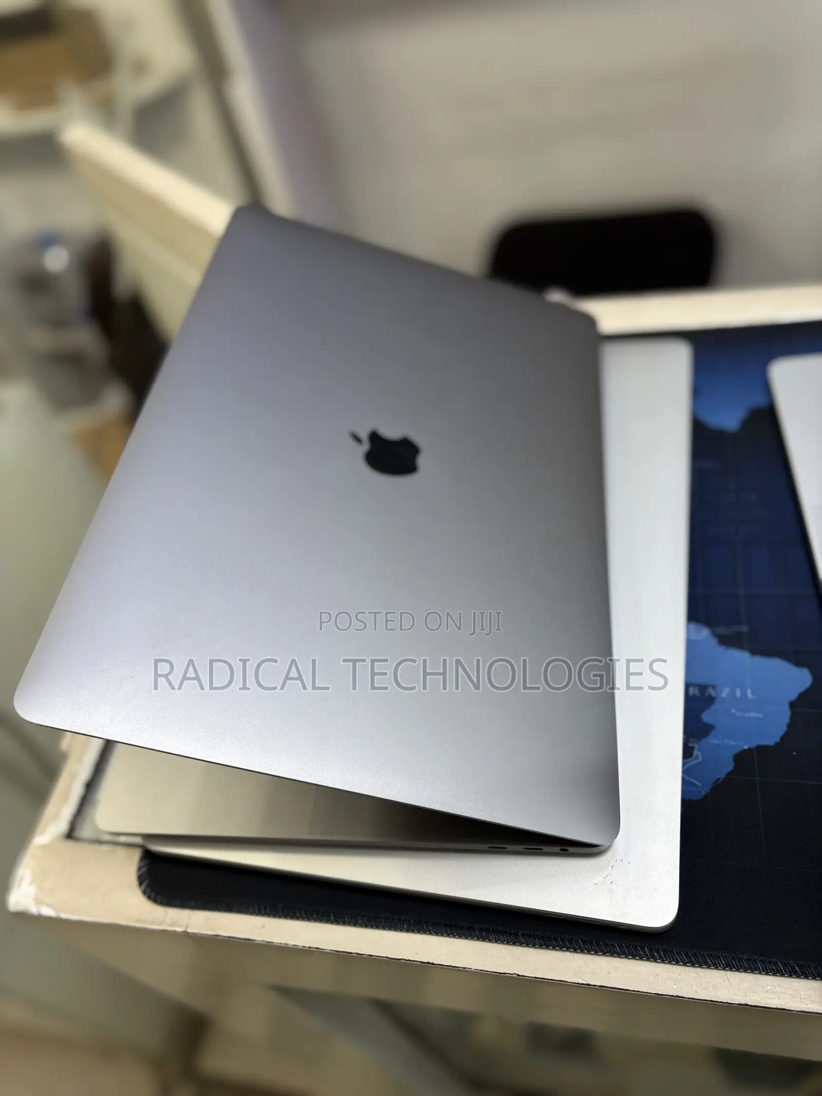 New Laptop Apple MacBook Pro 2017 16GB Intel Core I7 SSD 512GB