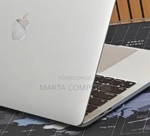 New Laptop Apple MacBook Pro 2023 M2 8GB Apple M2 SSD 256GB