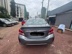 Mitsubishi Attrage 2021 Gray