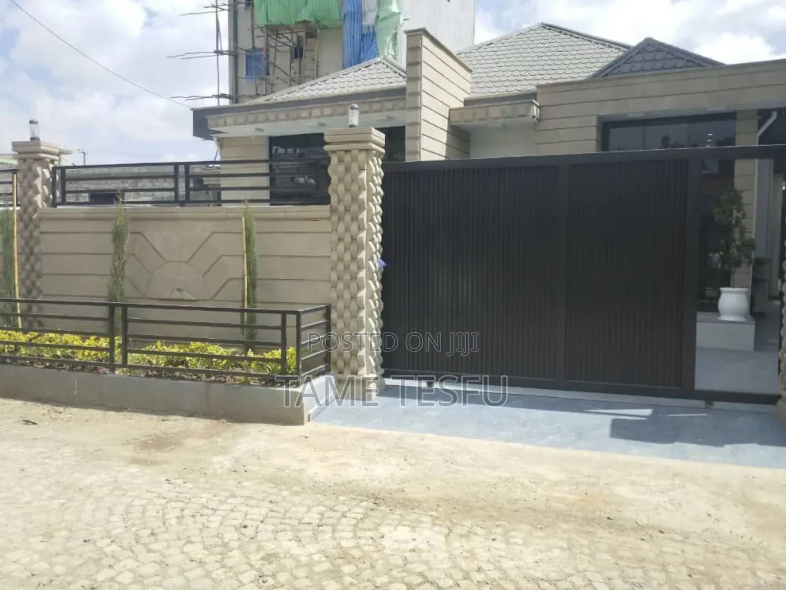 Furnished 4bdrm Villa in ወሰን, Yeka for sale