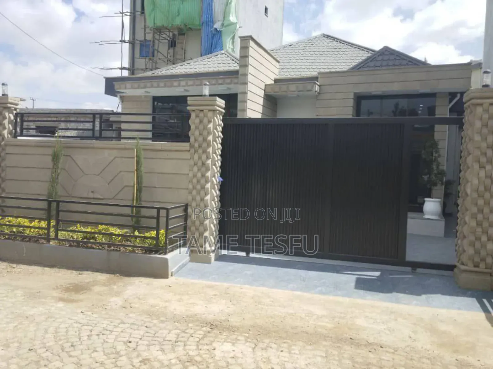 Furnished 4bdrm Villa in ወሰን, Yeka for sale