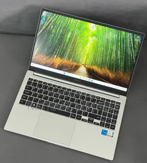New Laptop Samsung Chromebook Pro 8GB Intel Core I5 SSD 512GB