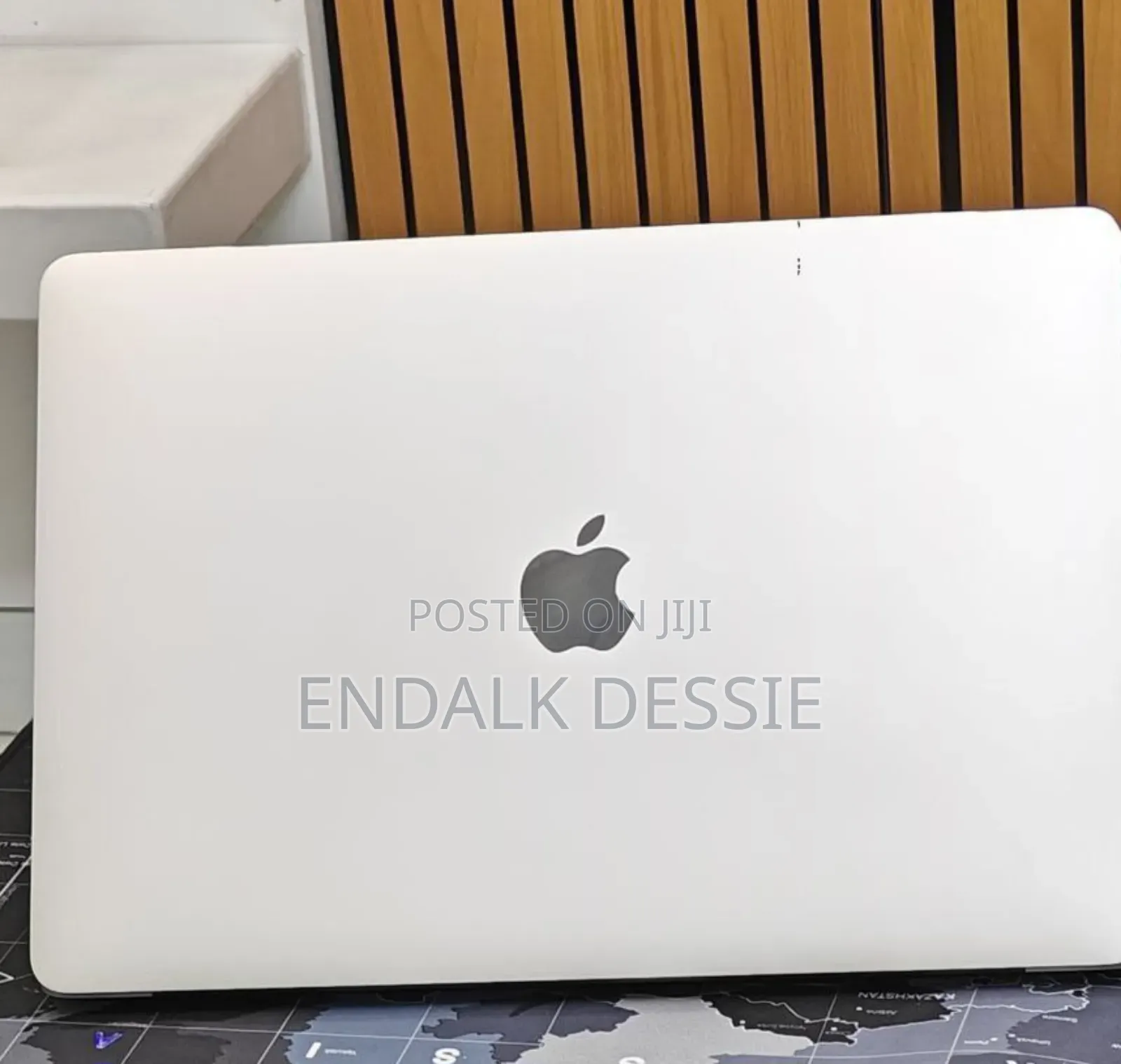 New Laptop Apple MacBook Pro 2022 M2 8GB Apple M2 SSD 256GB