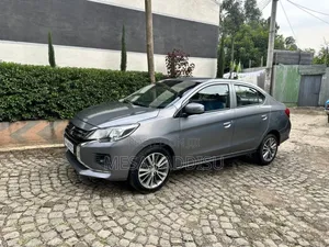 Photo - Mitsubishi Attrage 2020 Gray