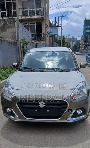 Photo - New Suzuki Dzire 2022 Gray