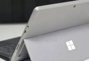 New Laptop Microsoft Surface 8GB SSD 128GB