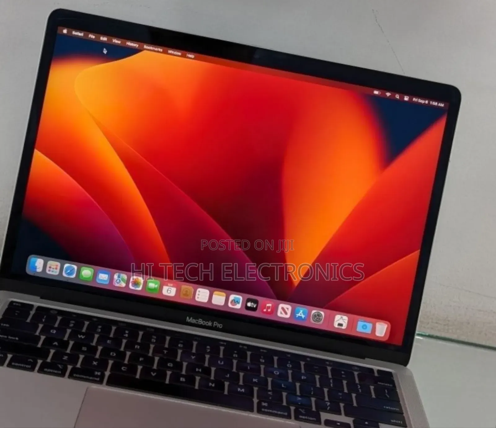 New Laptop Apple MacBook Pro 2022 M2 8GB Apple M2 SSD 256GB