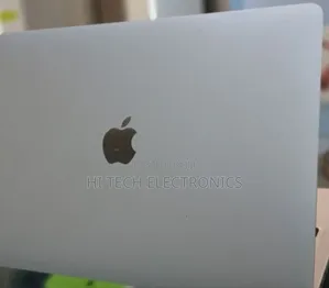 New Laptop Apple MacBook Pro 2022 M2 8GB Apple M2 SSD 256GB