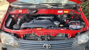 Toyota HiAce 2005 Red